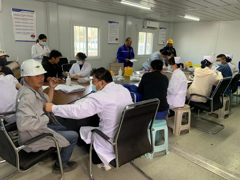 華北公司日照項(xiàng)目部開展“心系職工送健康、愛心體檢暖人心”活動